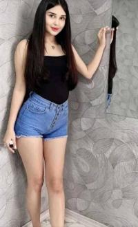 Taksim Escort Bayan Emel İle Şehvetli Kaçamak