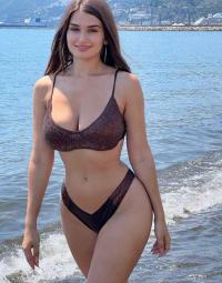 Taksim Escort Bayan Zeynep İle Hayalinizdeki Partneri Bulun