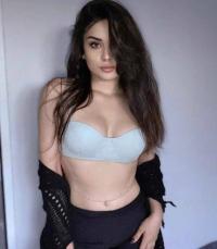 Taksim Escort Cemre İle Heyecanın Zevkini Yaşa